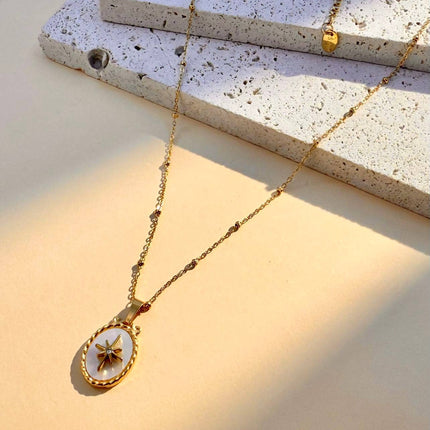 Collier avec pendentif ovale nacre étoile en acier inoxydable