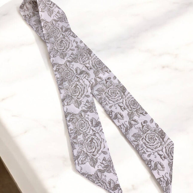 Foulard fin à fleurs